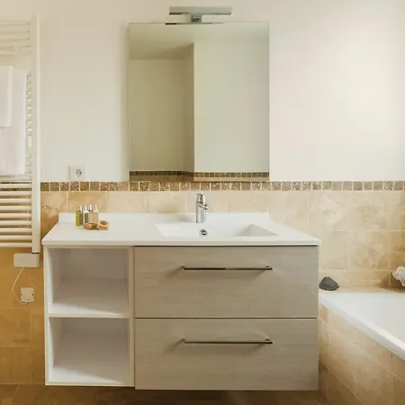 Belle Moderniste Avec Piscine Casa de Férias *