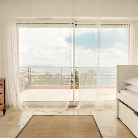 Belle Moderniste Avec Piscine Casa de Férias Théoule-sur-Mer